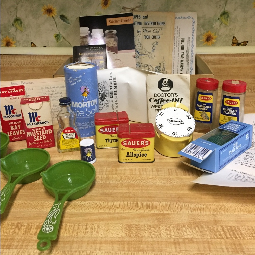 Retro Kitchen Antiques Collection